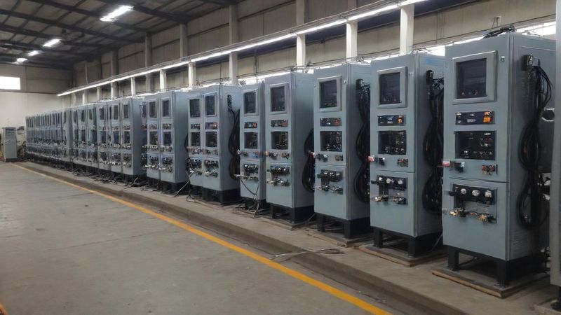 Banner PT Dali Foods Indonesia membuka lowongan Teknisi Elektrikal di Karawang, Jawa Barat. Gaji Rp 5,6–6 juta per bulan.